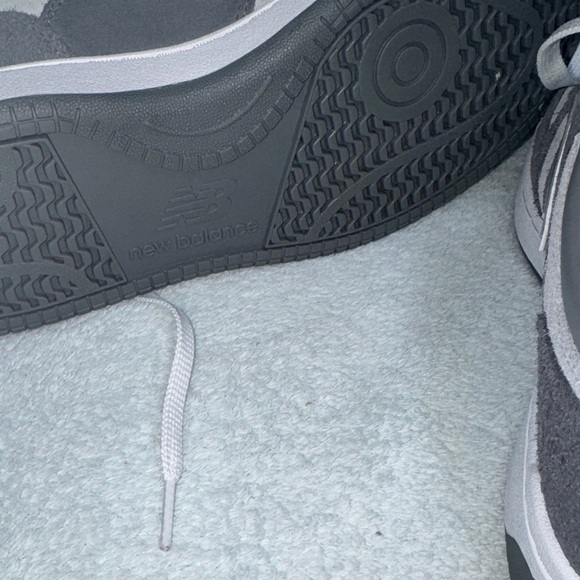 New Balance 480 Gray and White Sneakers - Picture 4 of 5
